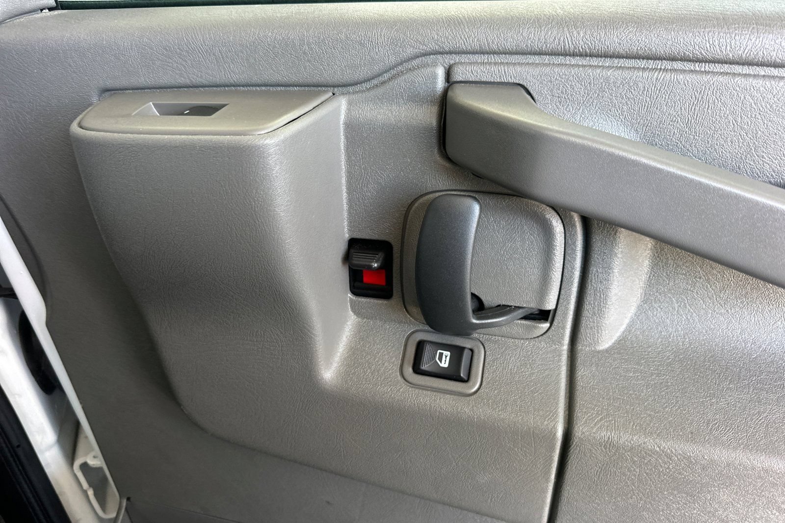 Certified 2025 Chevrolet Express 2500 w/ Driver Convenience Package RWD image 19