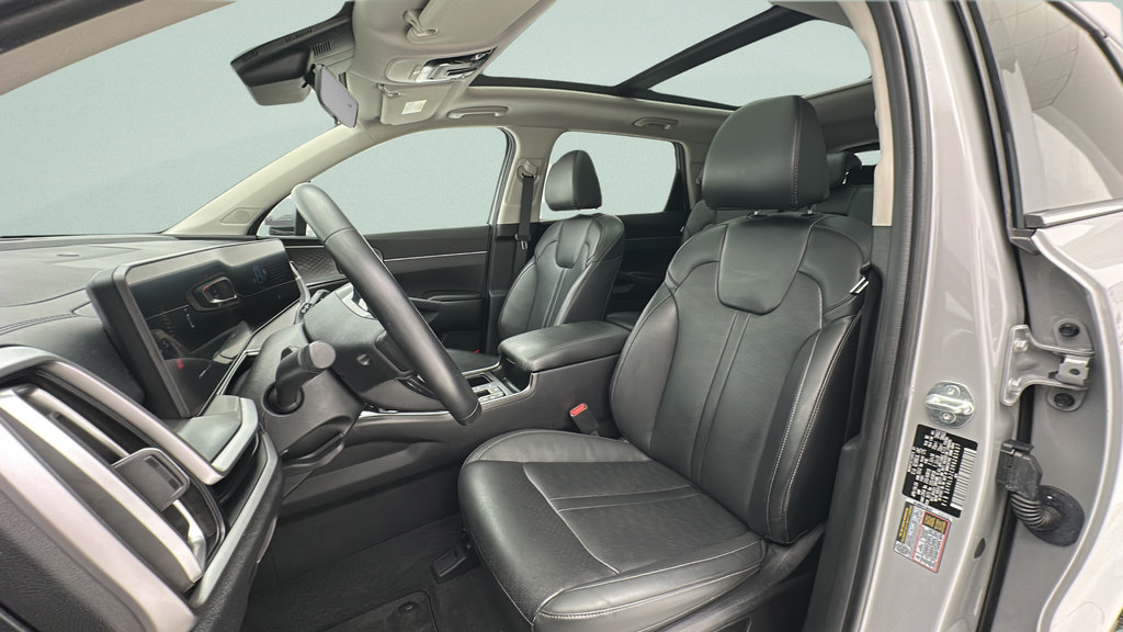 Used 2024 Kia Sorento S w/ Panoramic Sunroof Package AWD/4WD image 14