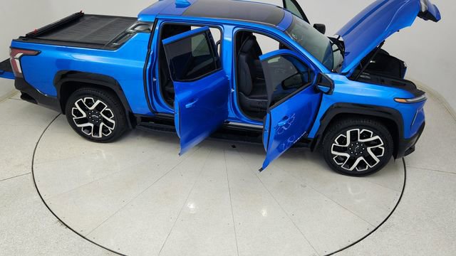 Used 2025 Chevrolet Silverado EV RST image 85