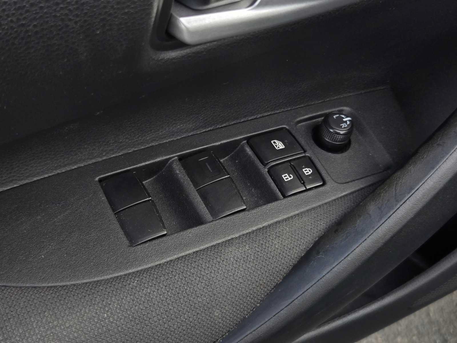 Certified 2020 Toyota Corolla LE FWD image 9