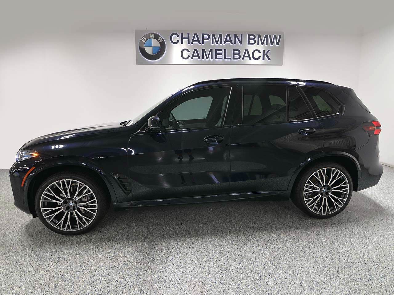 Used 2026 BMW X5 xDrive40i AWD/4WD image 3