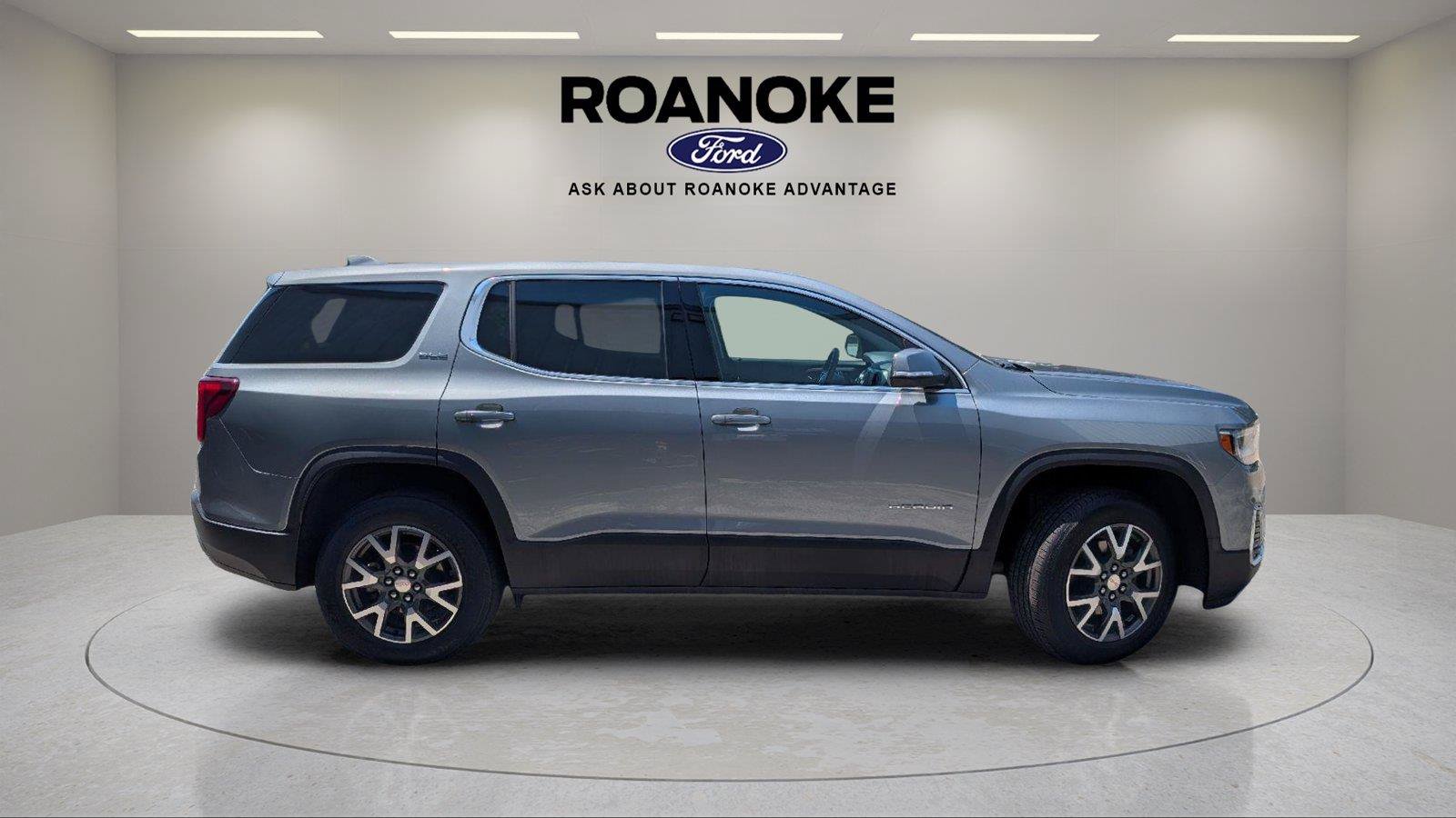 Used 2023 GMC Acadia SLE AWD/4WD image 8