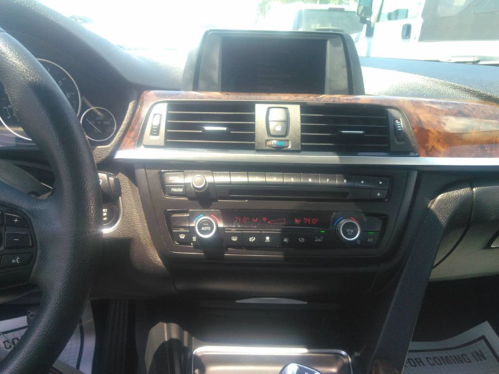 Used 2014 BMW 328i I image 11