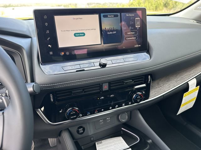 New 2026 Nissan Rogue Platinum image 23