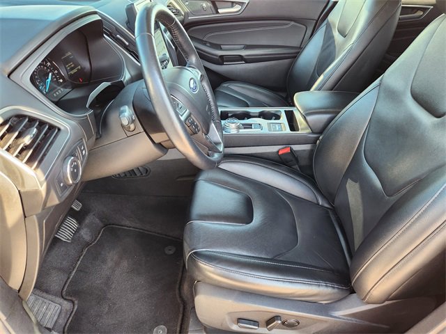 Used 2022 Ford Edge Titanium image 14