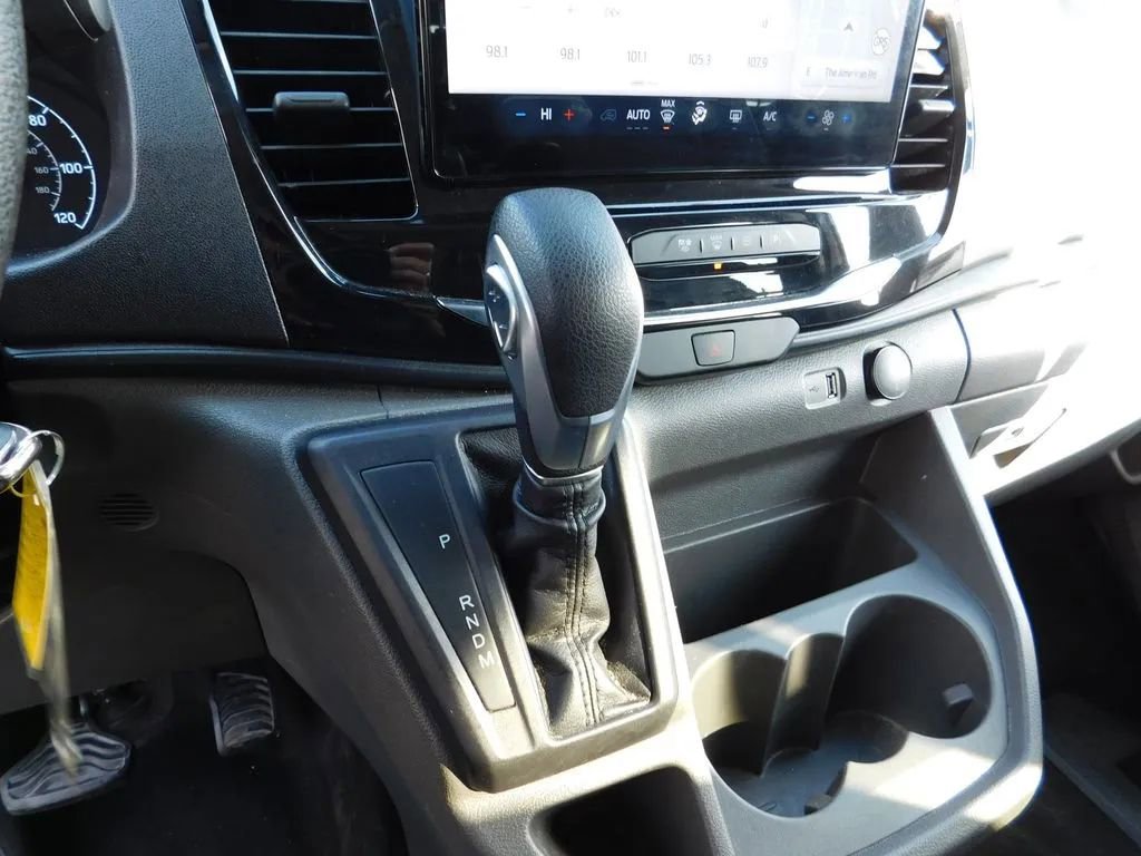 Used 2023 Ford Transit 350 XLT image 17