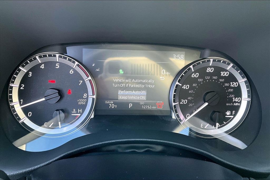 Used 2024 Toyota Highlander LE image 29