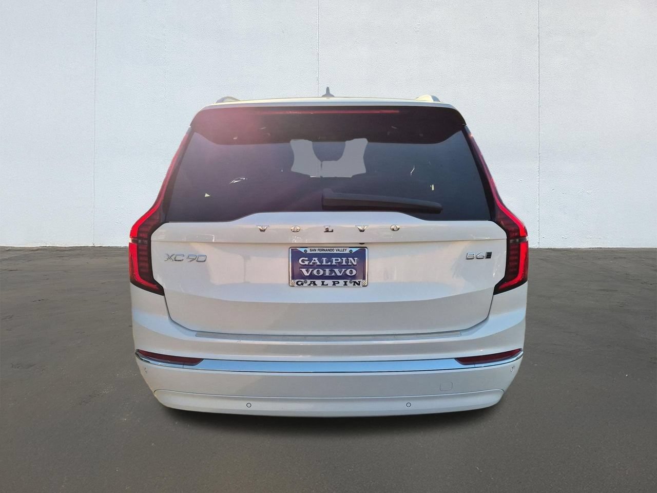 Certified 2026 Volvo XC90 B6 Plus AWD/4WD image 6