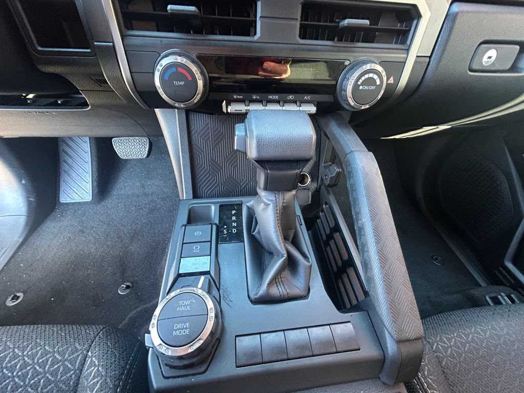 Certified 2026 Toyota 4Runner SR5 AWD/4WD image 11