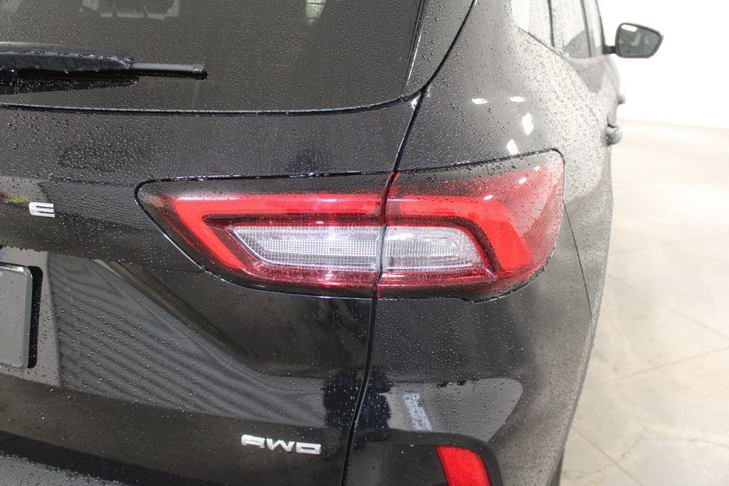 Used 2023 Ford Escape Active w/ Tech Pack #2 image 12