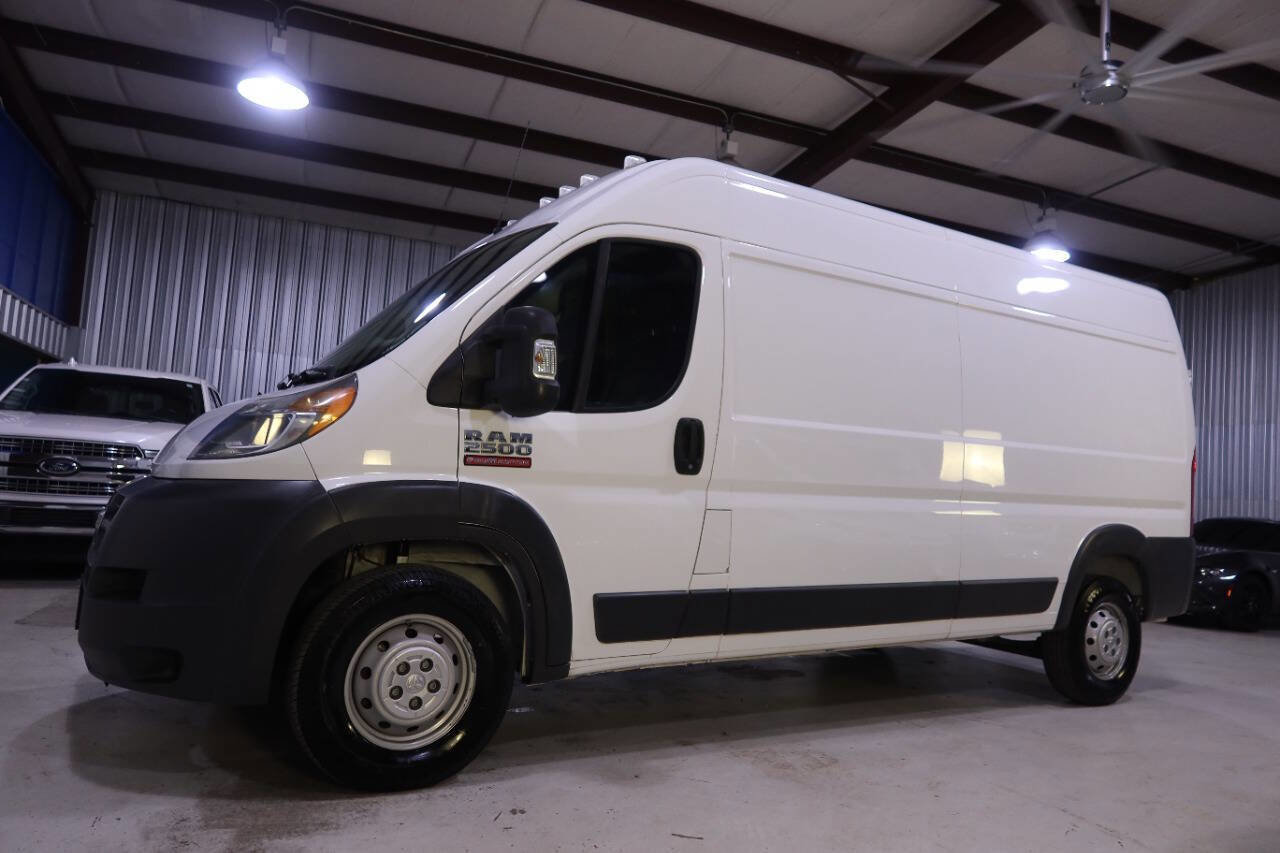 Used 2018 RAM ProMaster 2500 FWD image 1
