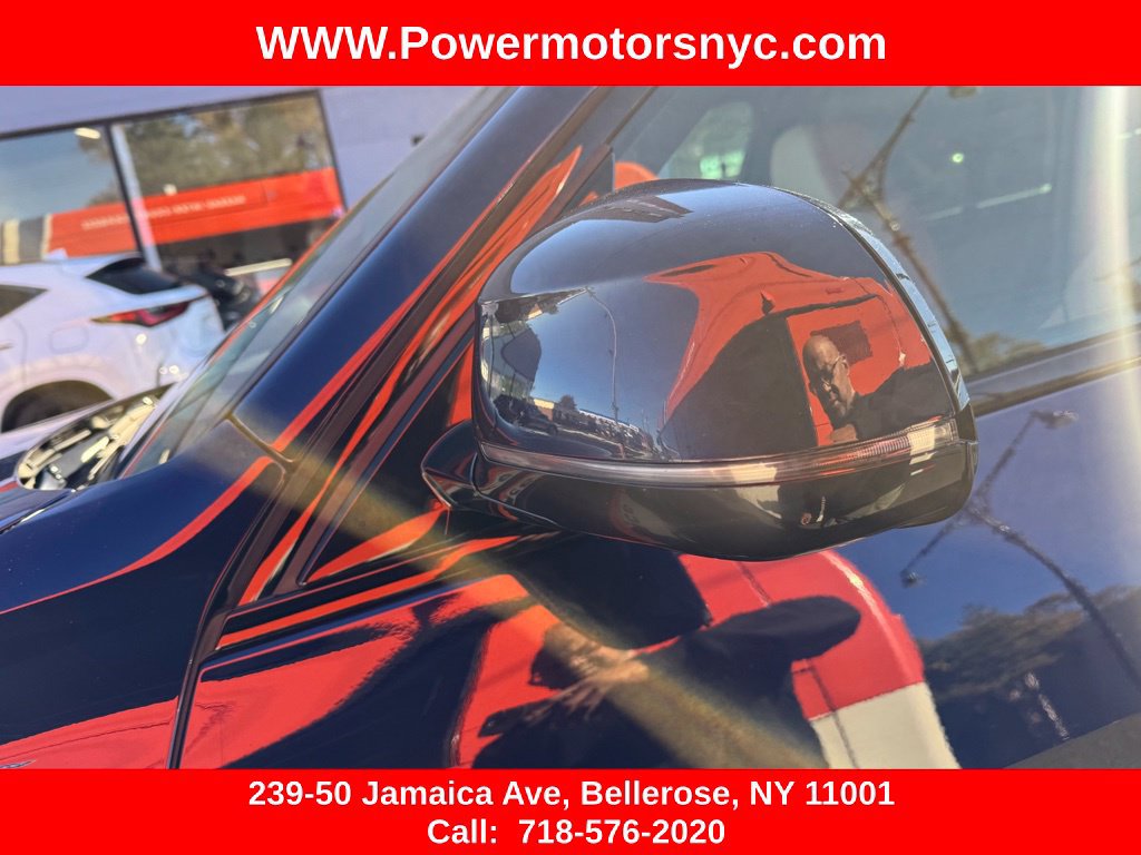 Used 2023 BMW X5 xDrive40i AWD/4WD image 11