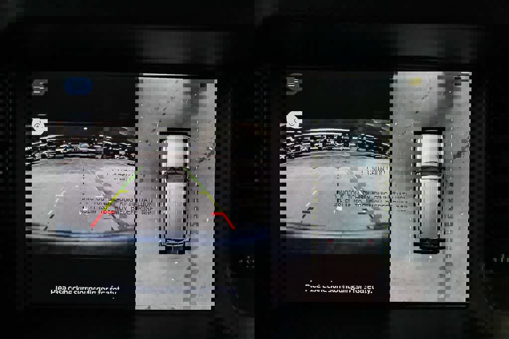 New 2025 Ford Bronco Badlands image 27