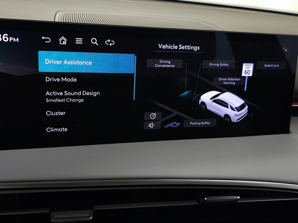 Used 2026 Genesis GV70 2.5T Advanced image 18