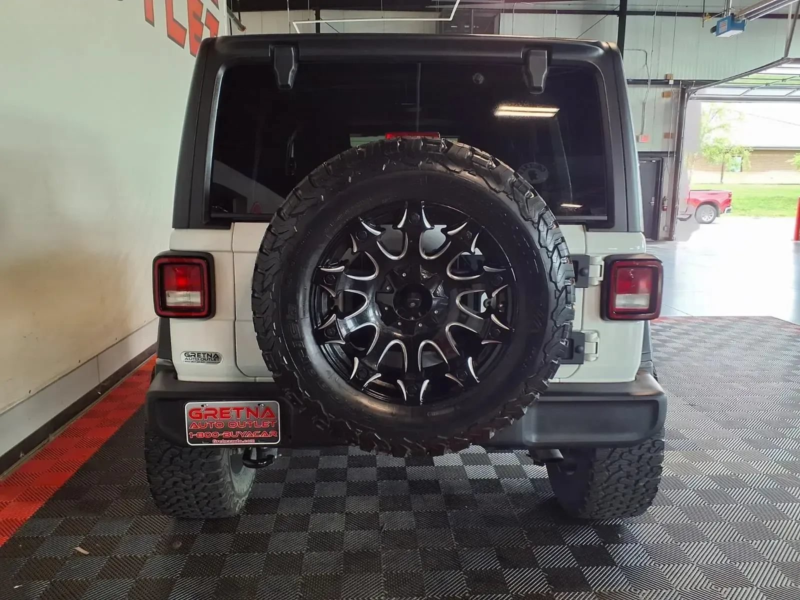 Used 2018 Jeep Wrangler Unlimited Sport S AWD/4WD image 5
