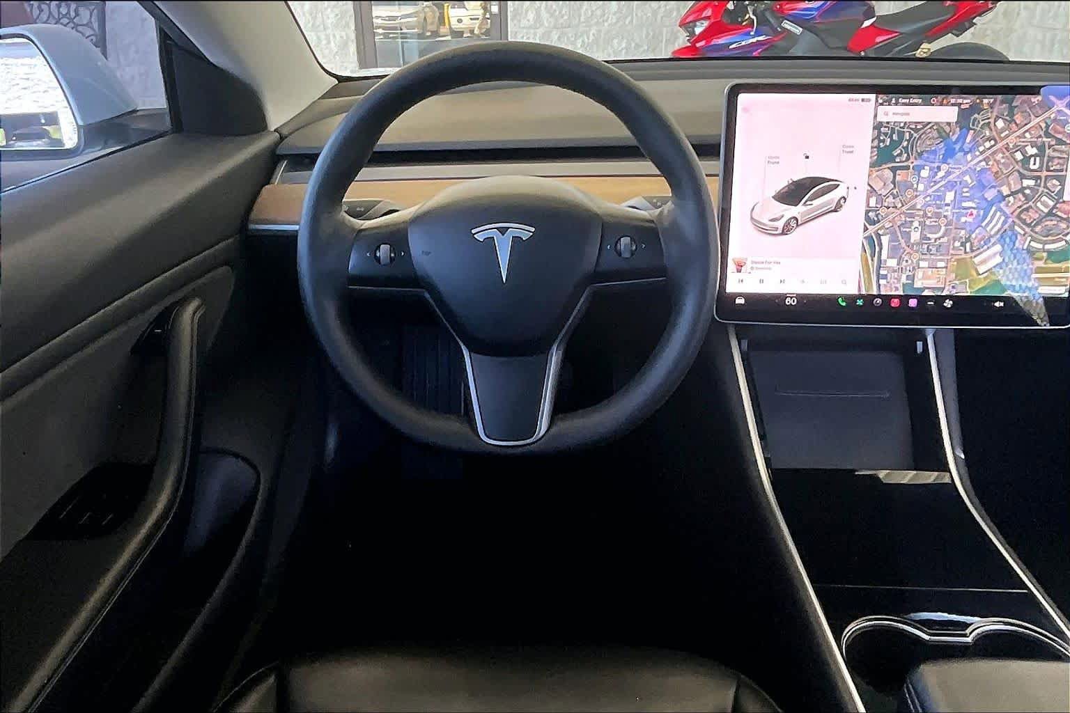 Used 2019 Tesla Model 3 Standard Range RWD image 5