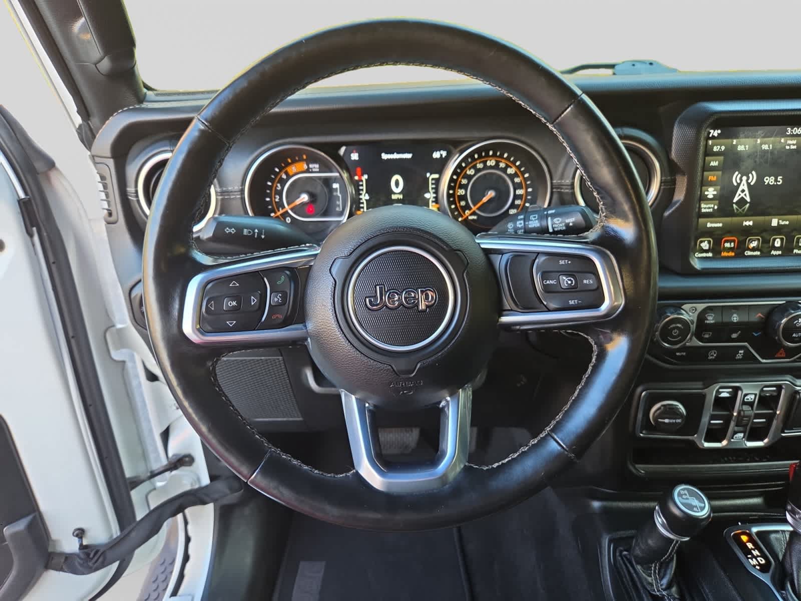 Used 2021 Jeep Wrangler Unlimited Sahara w/ Dual Top Group AWD/4WD image 11