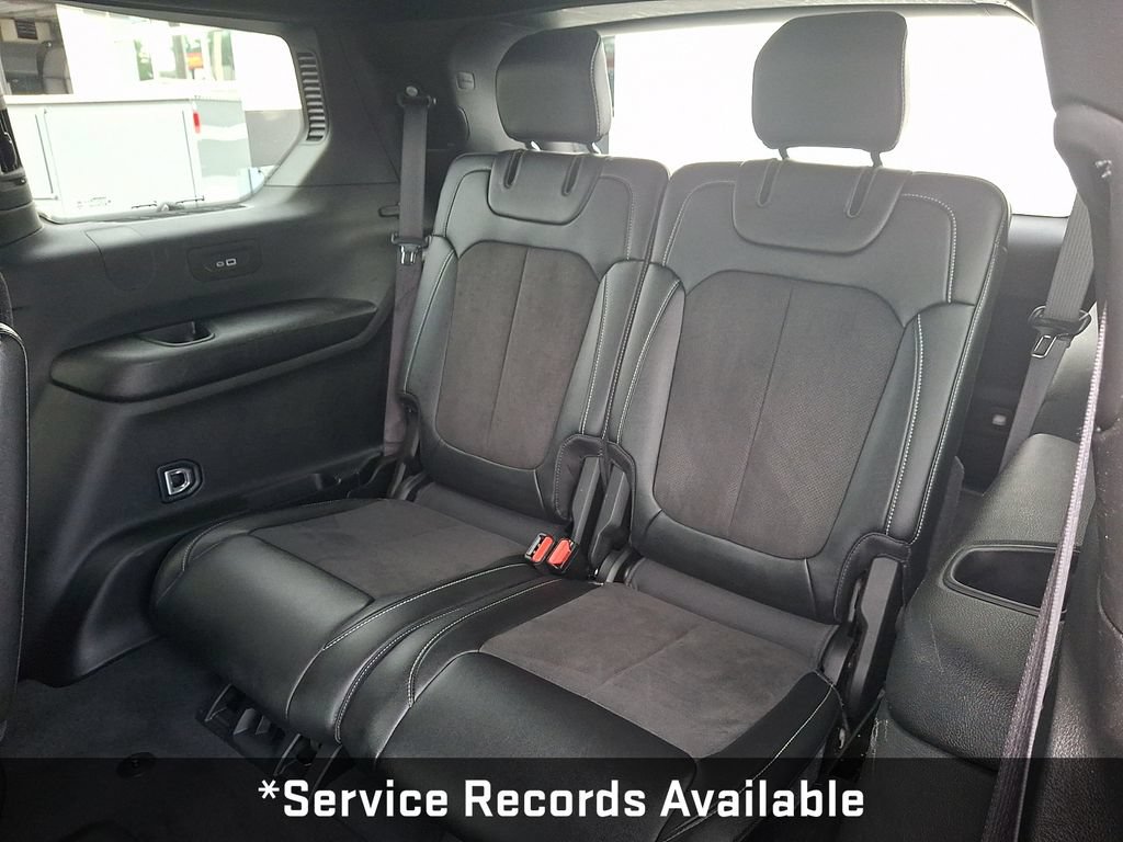 Used 2023 Jeep Grand Cherokee L Laredo AWD/4WD image 14