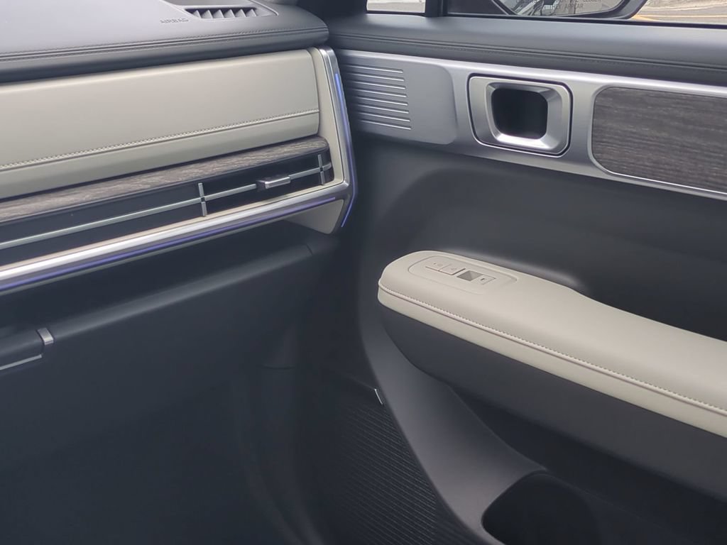 New 2026 Hyundai Santa Fe Limited FWD image 21