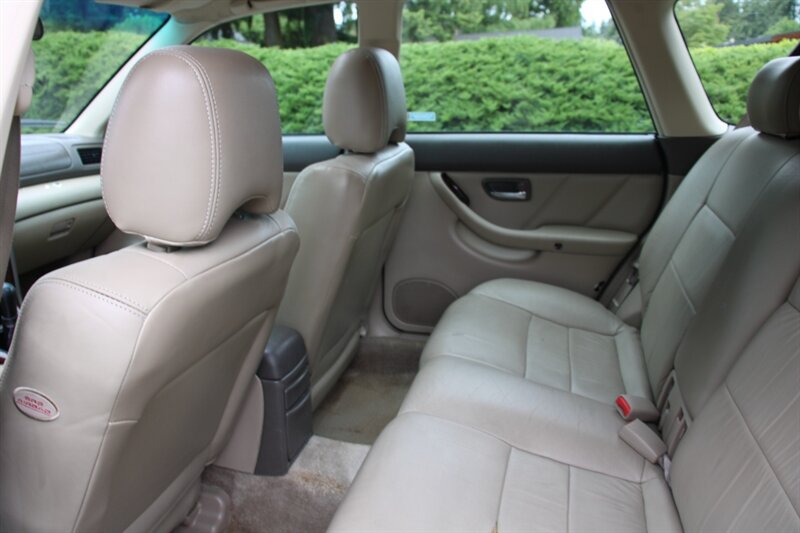 Used 2000 Subaru Outback Limited AWD/4WD image 15