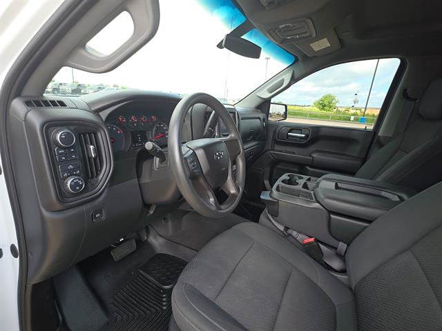 Used 2021 Chevrolet Silverado 1500 Custom Trail Boss w/ LPO, Dark Essentials Package AWD/4WD image 9
