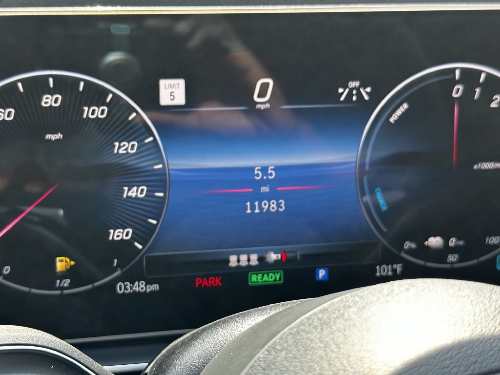 Certified 2025 Mercedes-Benz GLE 450e 4MATIC w/ Driver Assistance Package image 29