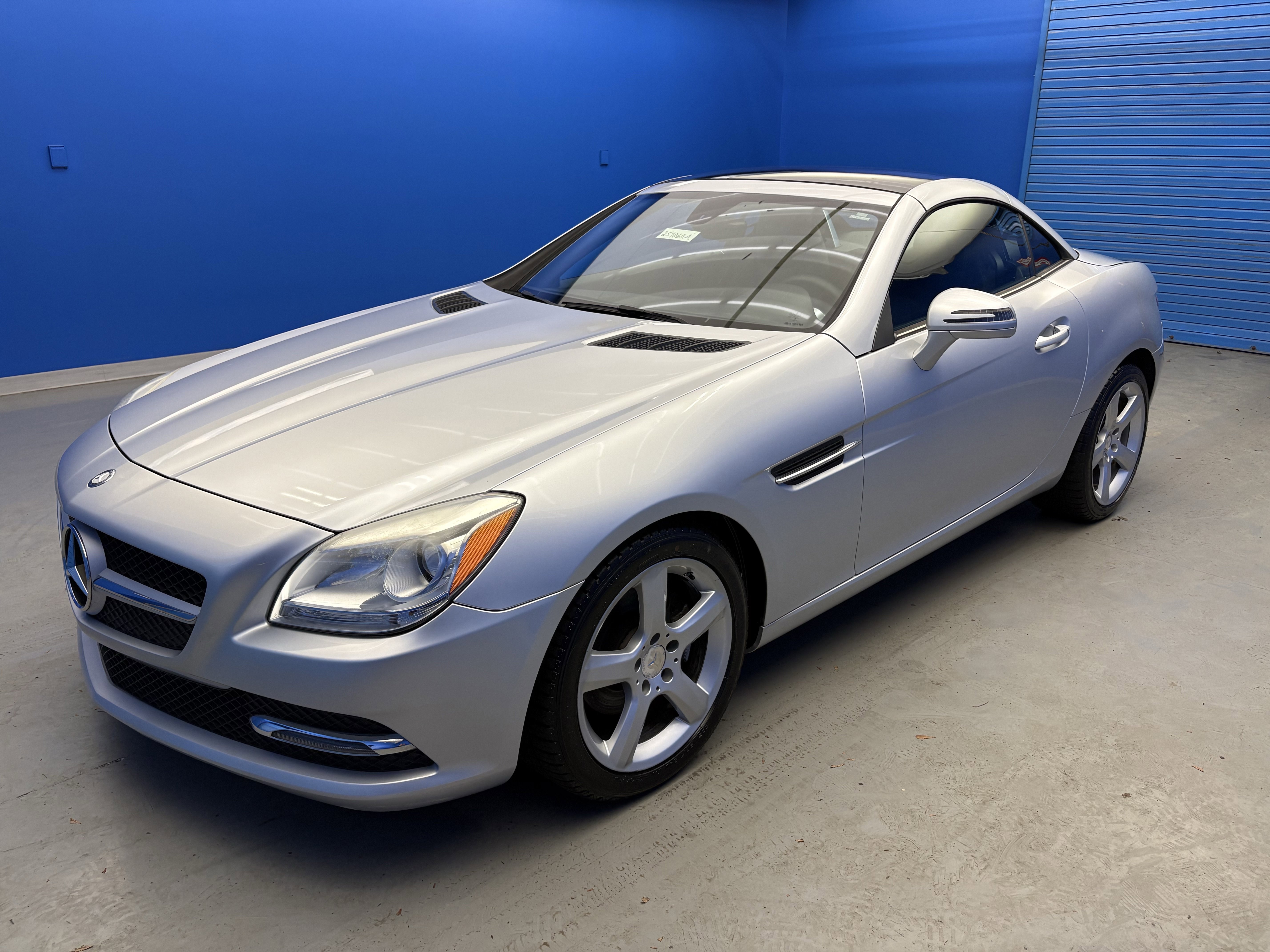 Used 2015 Mercedes-Benz SLK 250 image 4