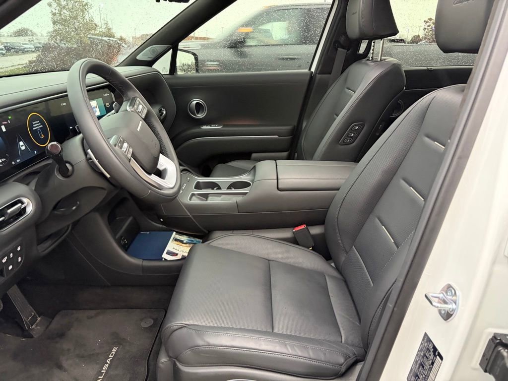 Used 2026 Hyundai Palisade Calligraphy image 6