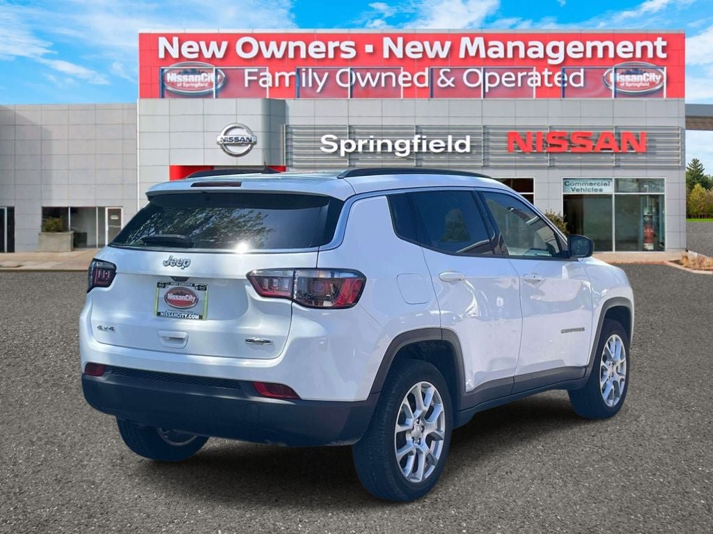 Used 2023 Jeep Compass Latitude AWD/4WD image 6