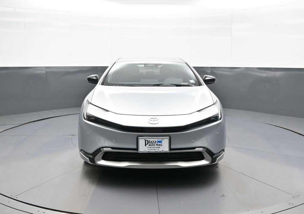 New 2026 Toyota Prius Plug-In Hybrid FWD image 2