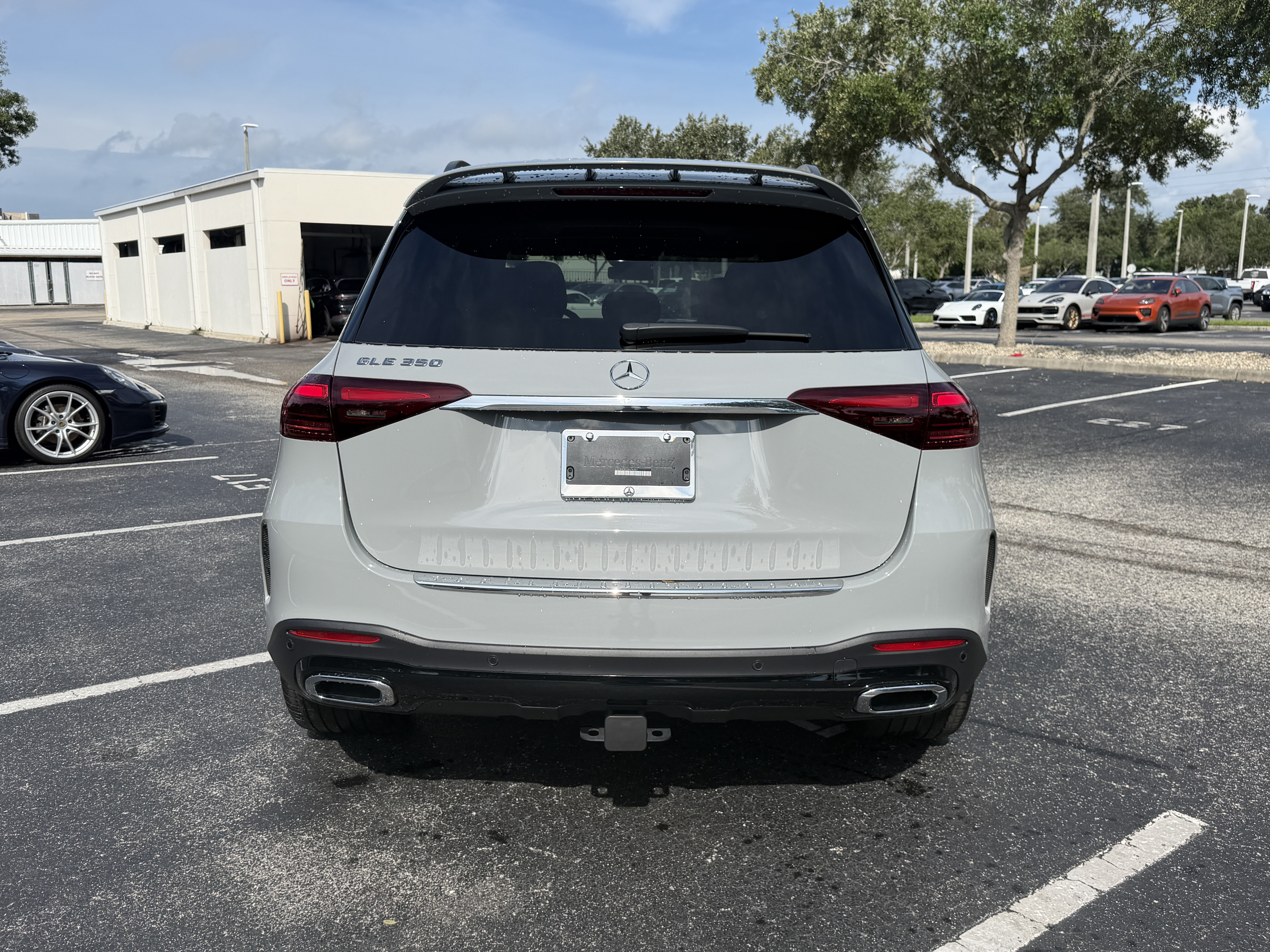 Used 2025 Mercedes-Benz GLE 350 4MATIC image 11