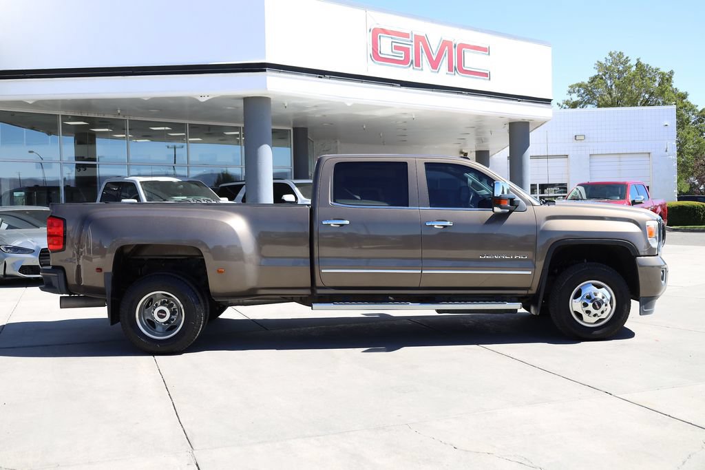 Used 2015 GMC Sierra 3500 Denali w/ Duramax Plus Package AWD/4WD image 7
