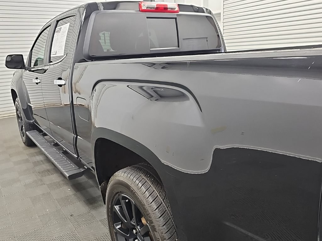 Used 2022 GMC Canyon Denali w/ Denali Black Edition Package AWD/4WD image 7