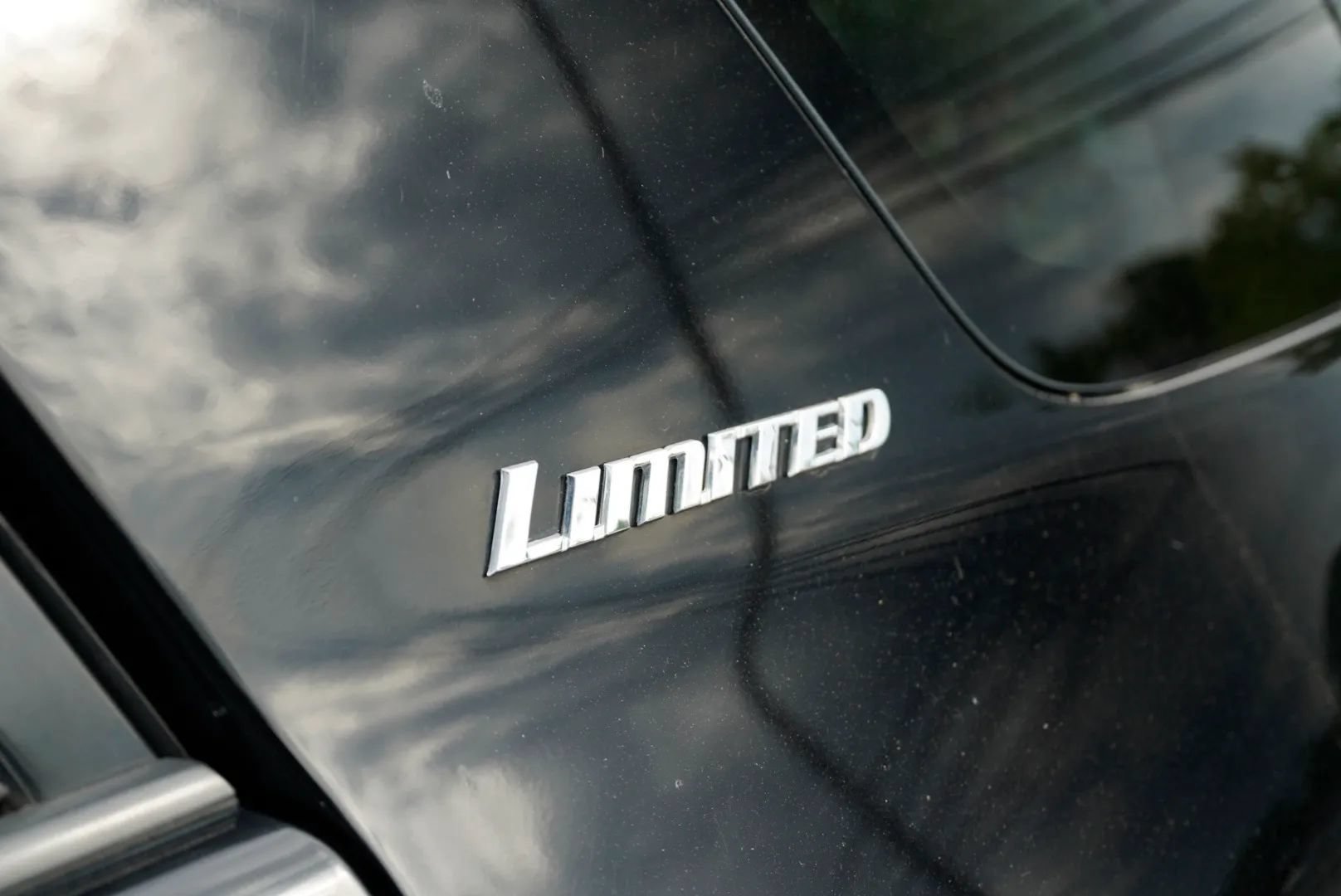 Used 2010 Toyota 4Runner Limited AWD/4WD image 11