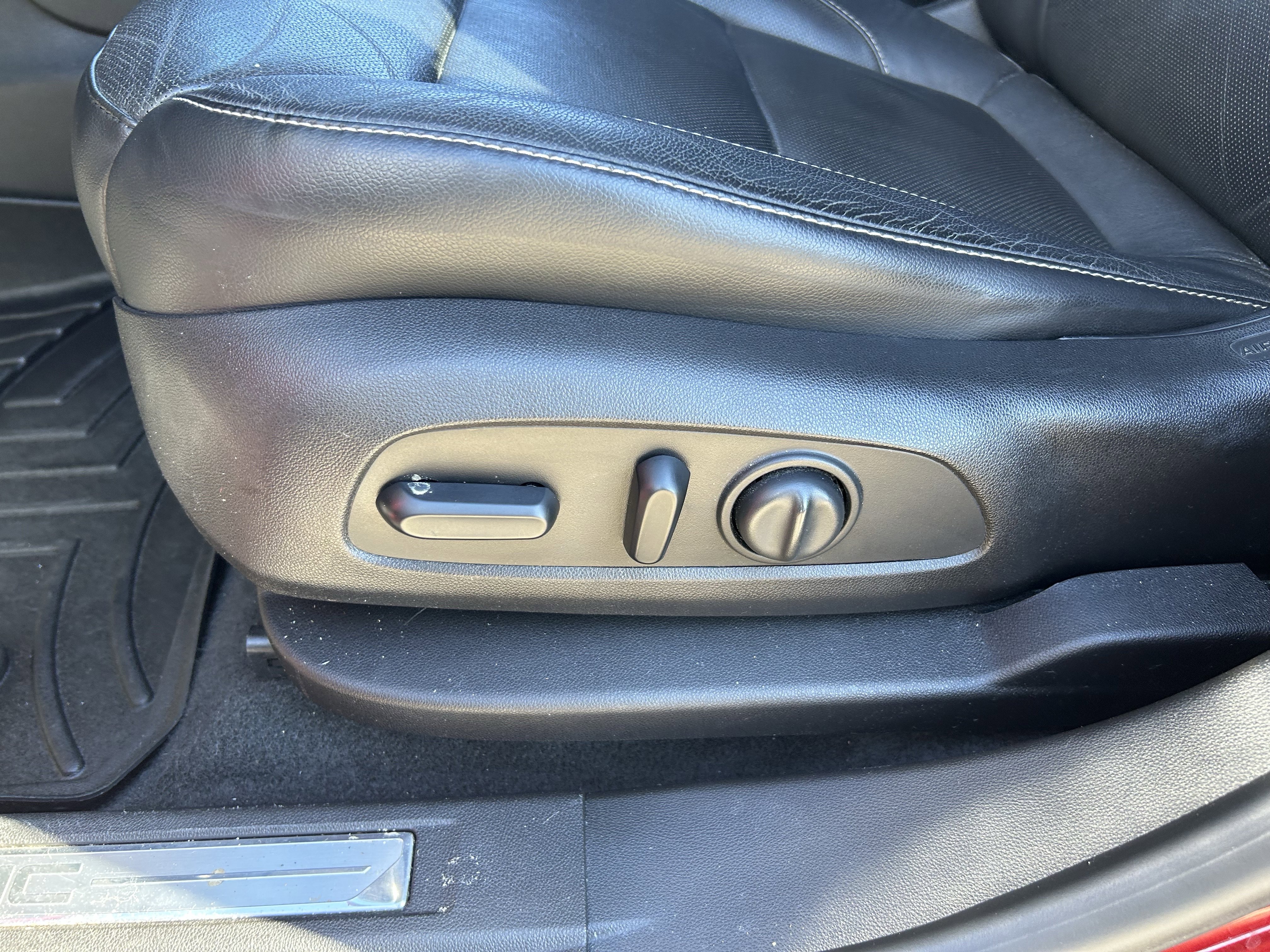 Used 2017 GMC Acadia SLT image 21