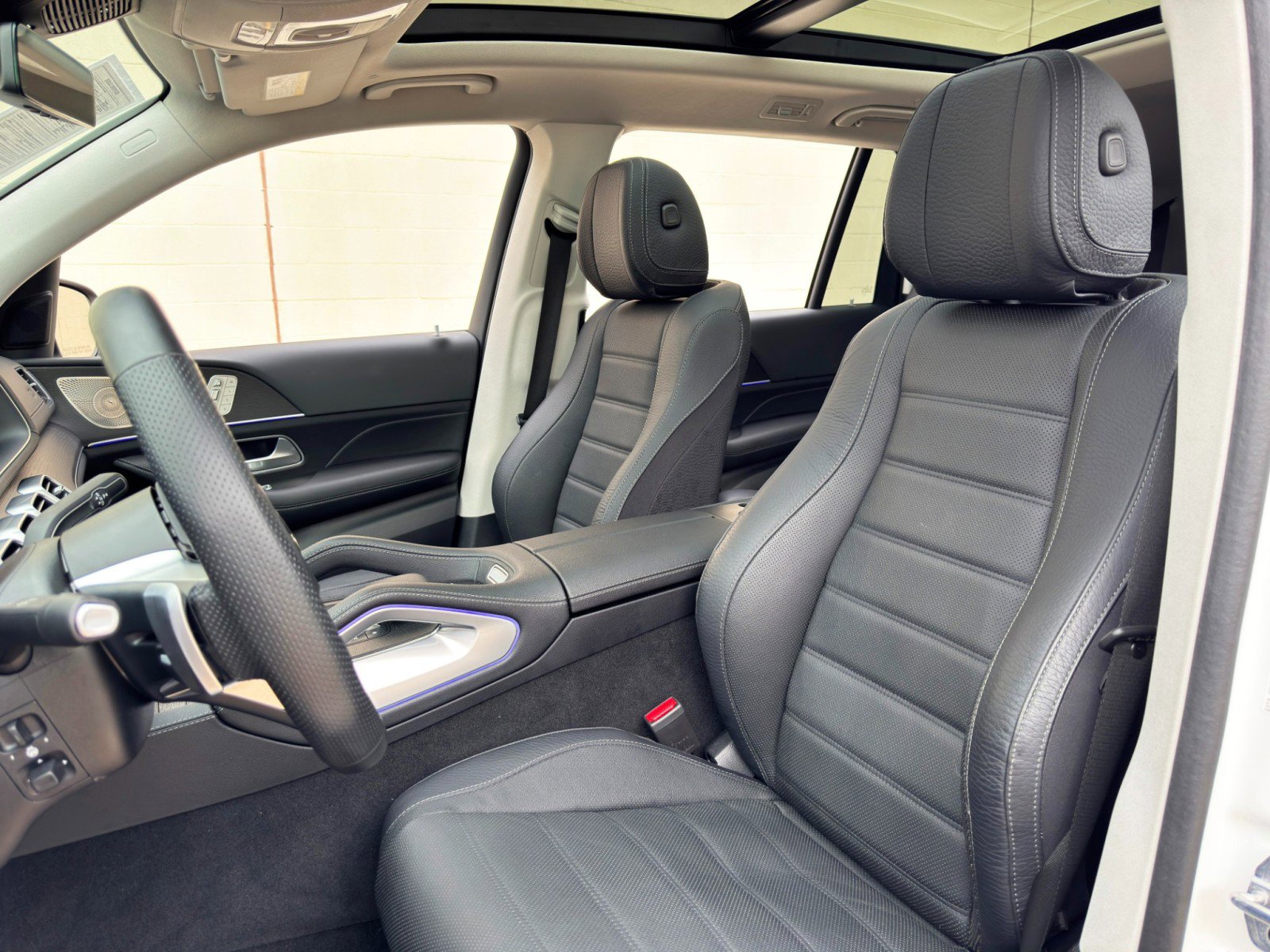 Used 2024 Mercedes-Benz GLS 450 4MATIC image 48