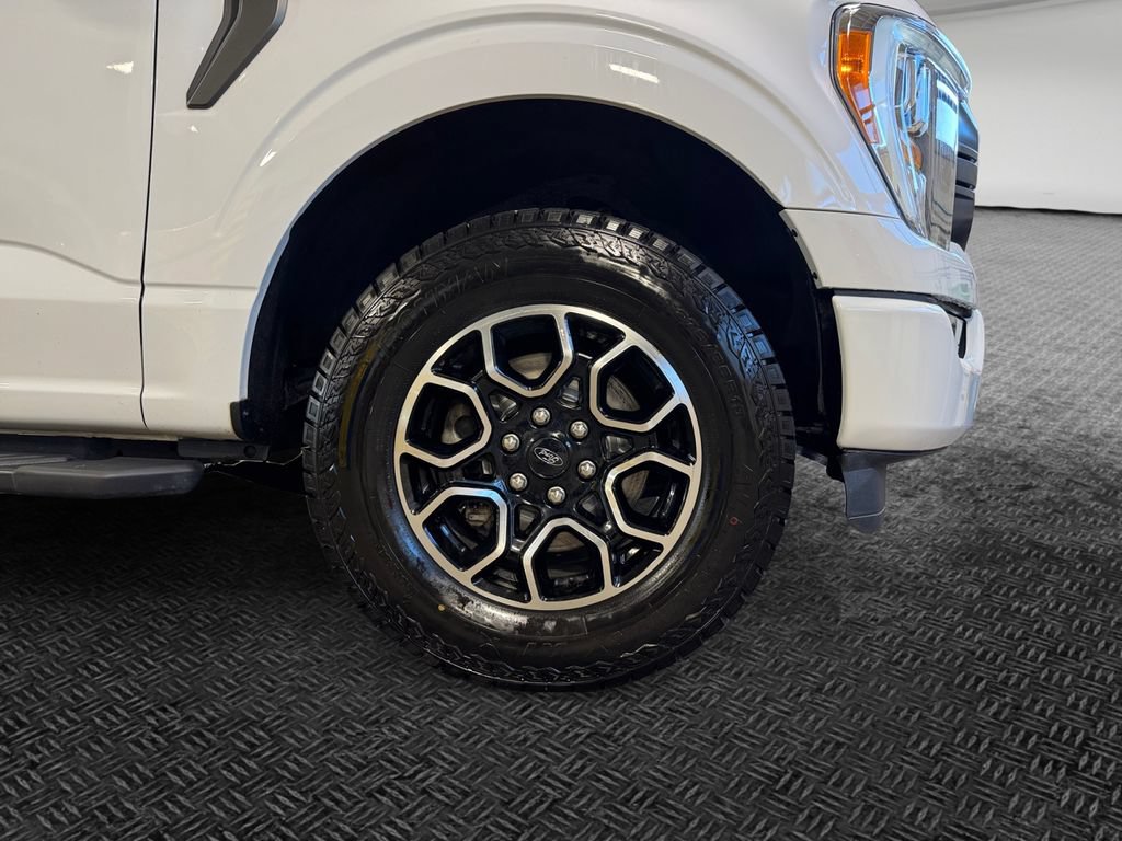 Used 2022 Ford F150 XLT w/ Equipment Group 302A High AWD/4WD image 11