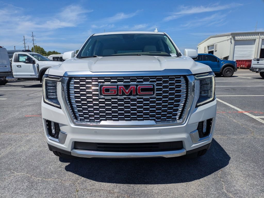 Used 2023 GMC Yukon XL Denali AWD/4WD image 9