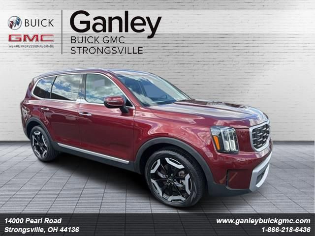 Used 2023 Kia Telluride S AWD/4WD image 1
