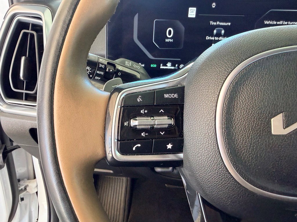 Used 2024 Kia Sorento SX Prestige w/ Olive Brown Leather Package AWD/4WD image 22