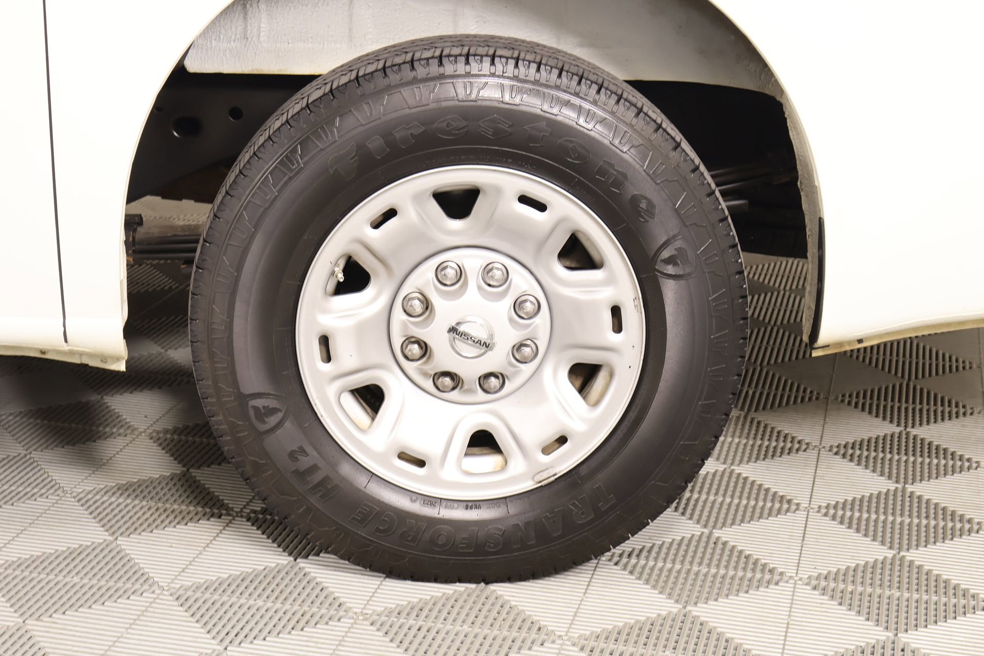 Used 2020 Nissan NV 2500 SV image 15