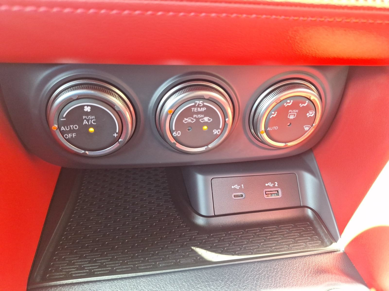 Used 2024 Nissan Z Performance w/ Floor Mat Package RWD image 27