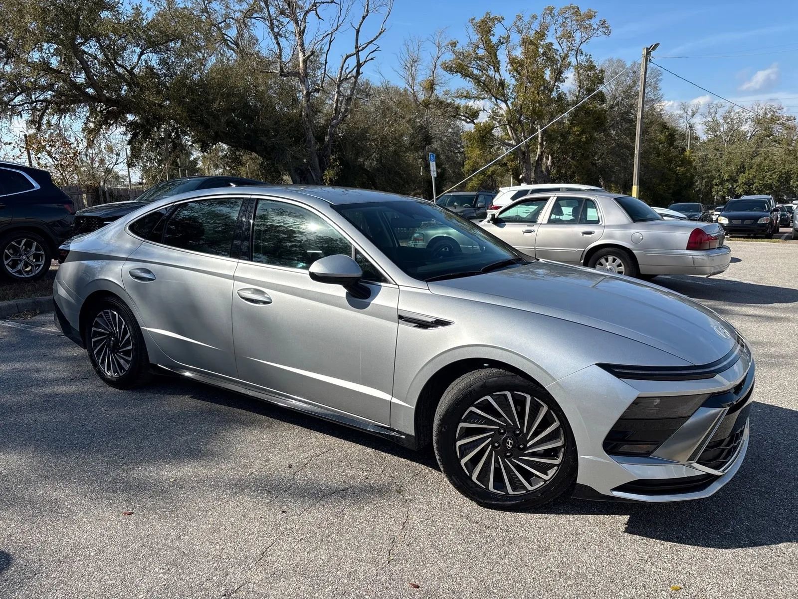 Used 2025 Hyundai Sonata SEL FWD image 6