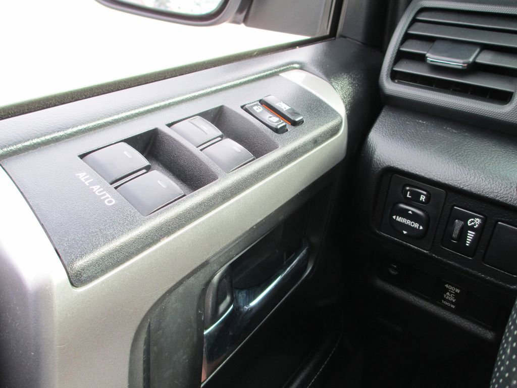 Used 2018 Toyota 4Runner SR5 image 28