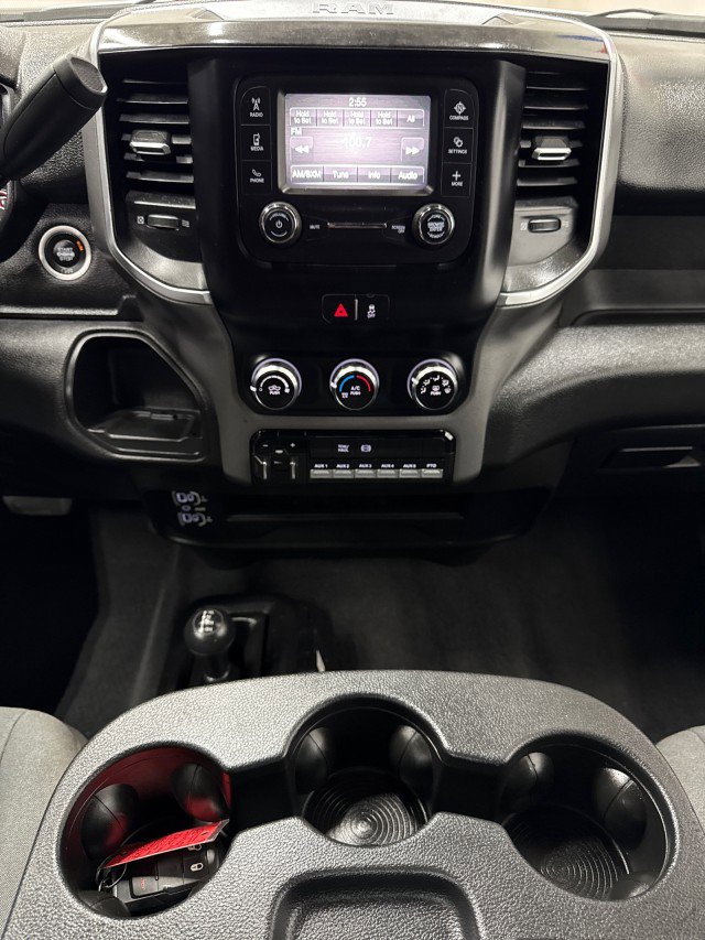 Used 2024 RAM 4500 SLT w/ Quick Order Package 2YG SLT image 17