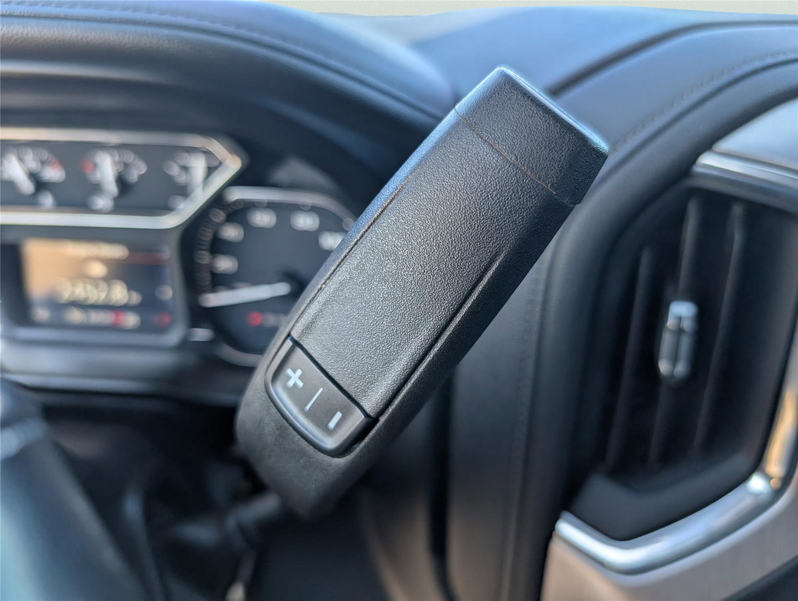 Used 2021 GMC Sierra 1500 SLT w/ SLT Premium Package image 23