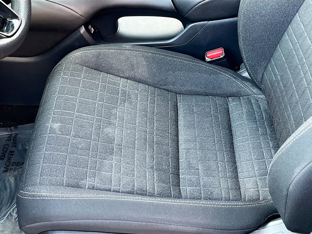 Used 2023 Honda HR-V LX image 19