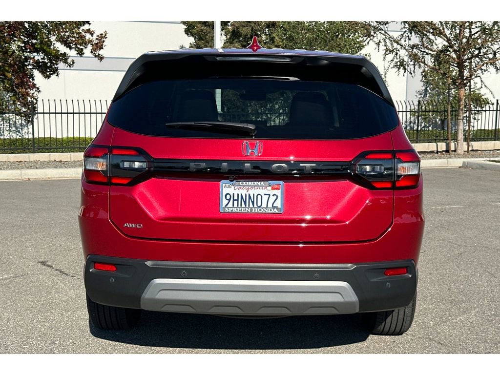 Used 2023 Honda Pilot EX-L image 4