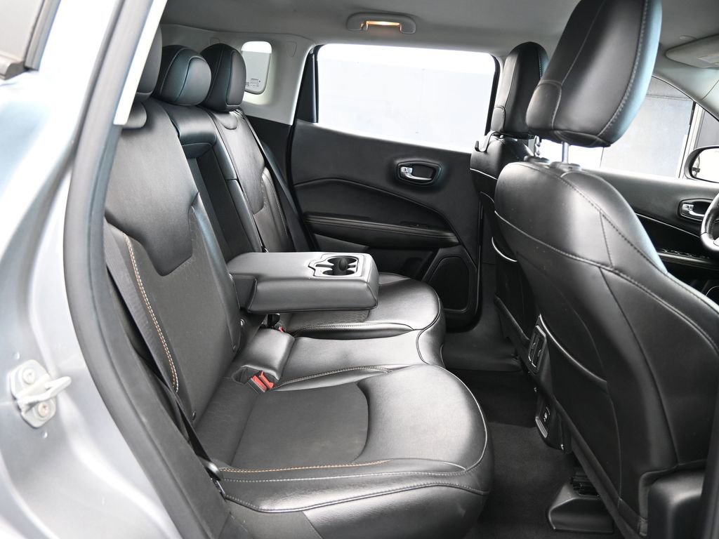 Used 2020 Jeep Compass Latitude image 39