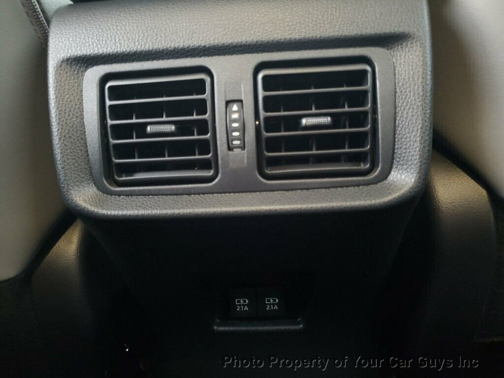 Used 2021 Toyota Venza XLE w/ Softex Package image 27